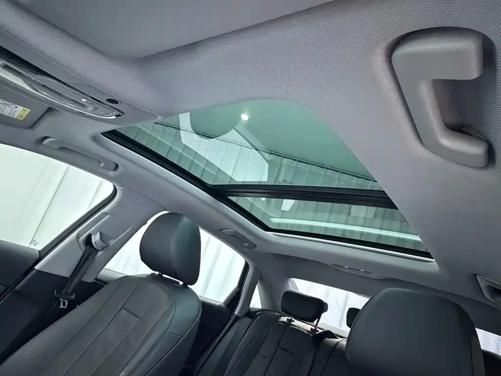 Audi A4L — миниатюра 14