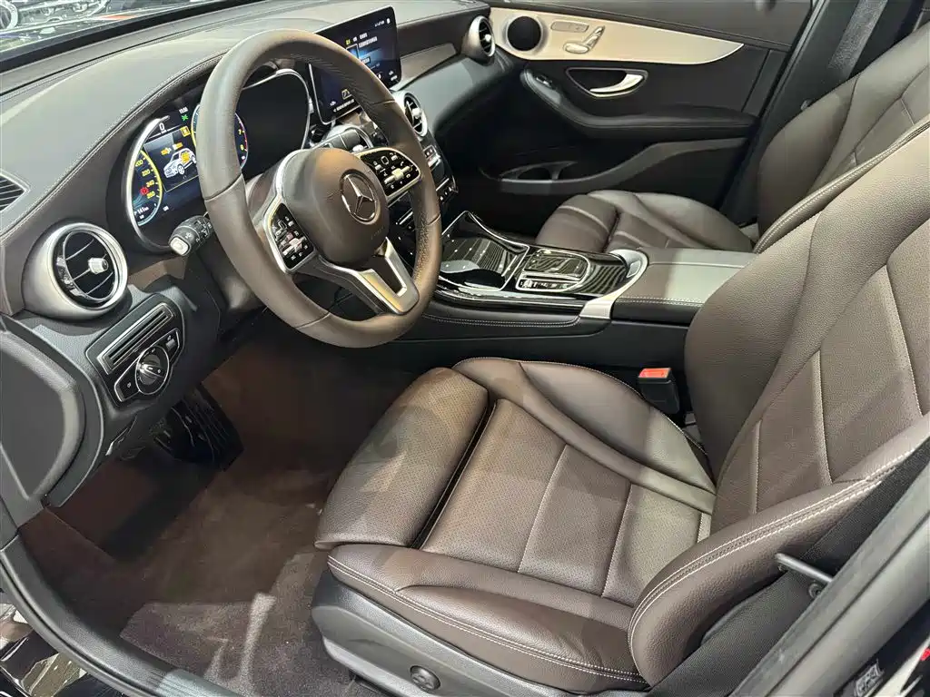Mercedes-Benz GLC 2022 GLC 260 L 4MATIC