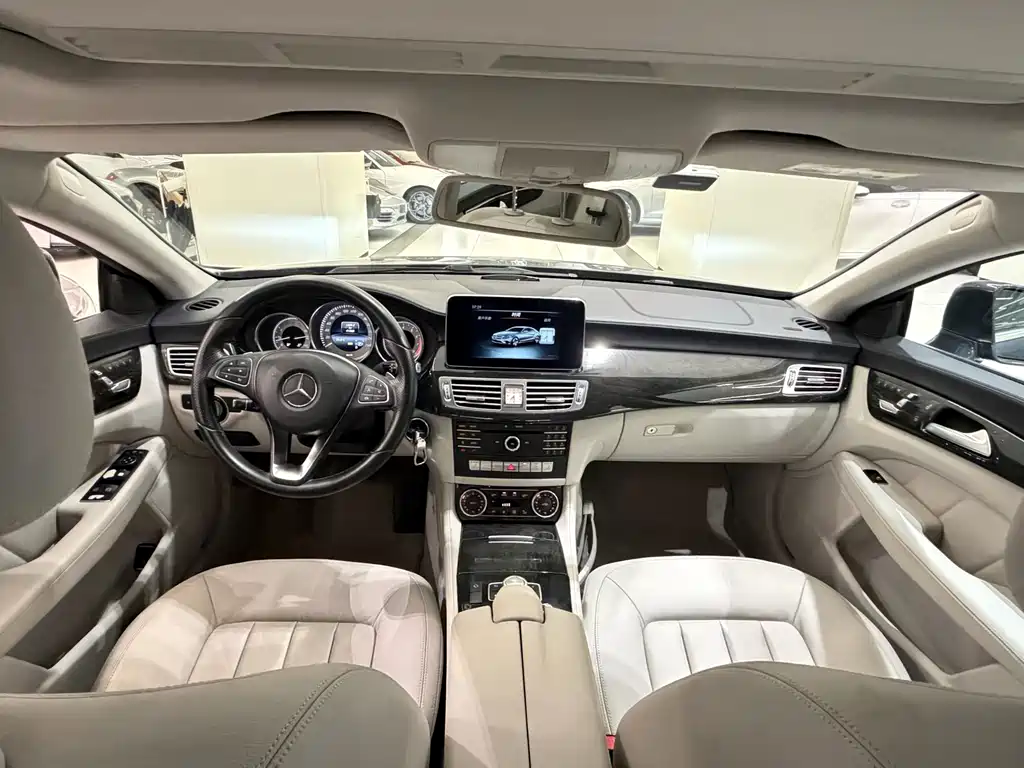 Mercedes-Benz CLS — миниатюра 2