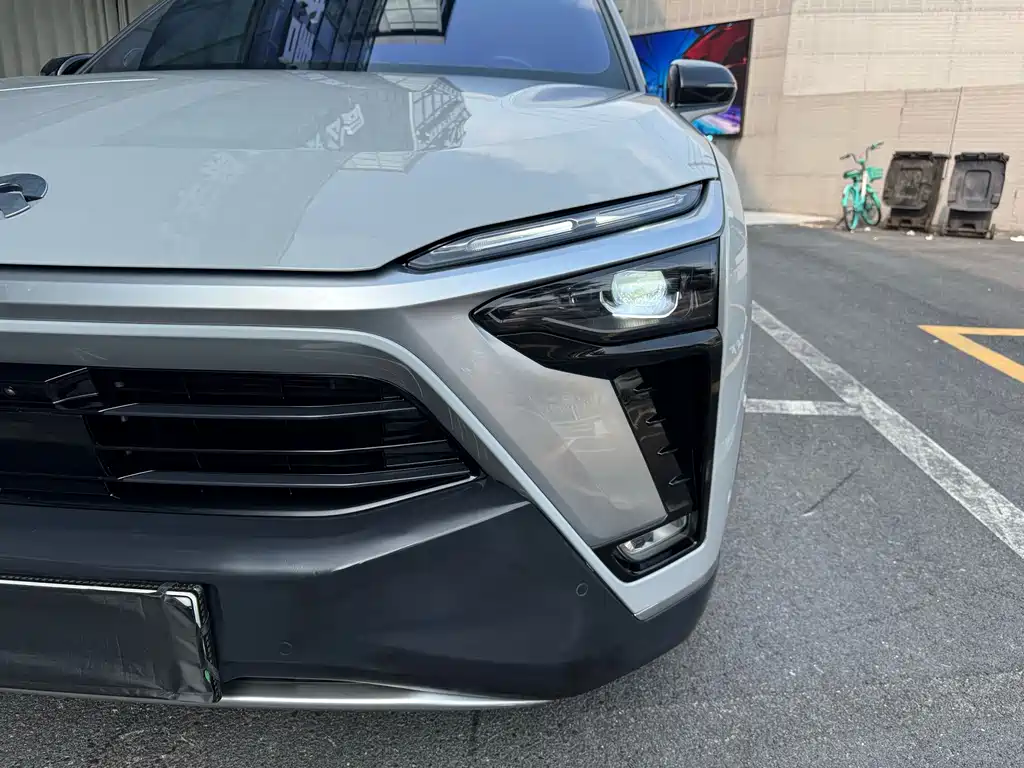NIO ES8 — миниатюра 9