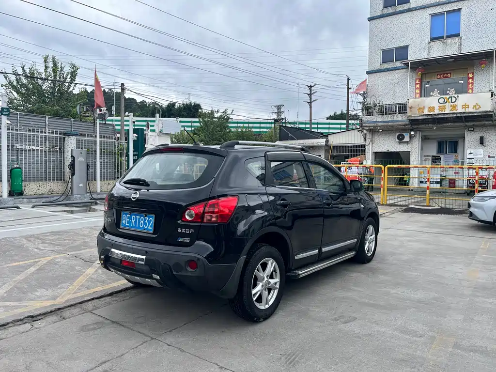 Nissan Qashqai — миниатюра 5