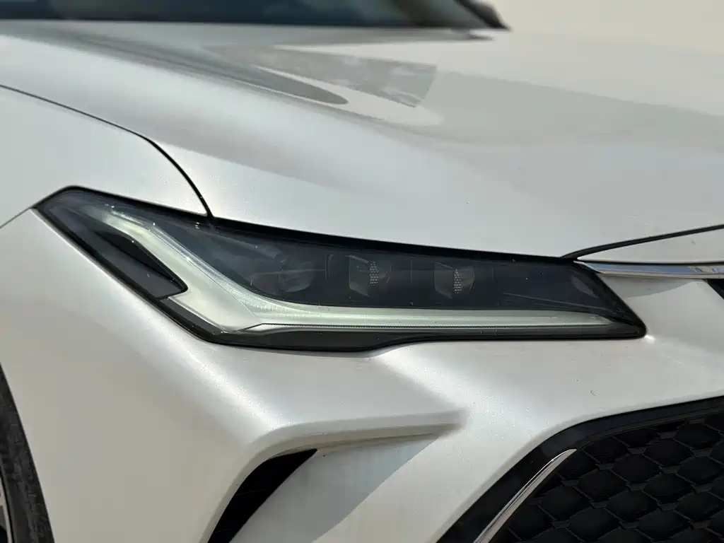 Toyota Avalon — миниатюра 4