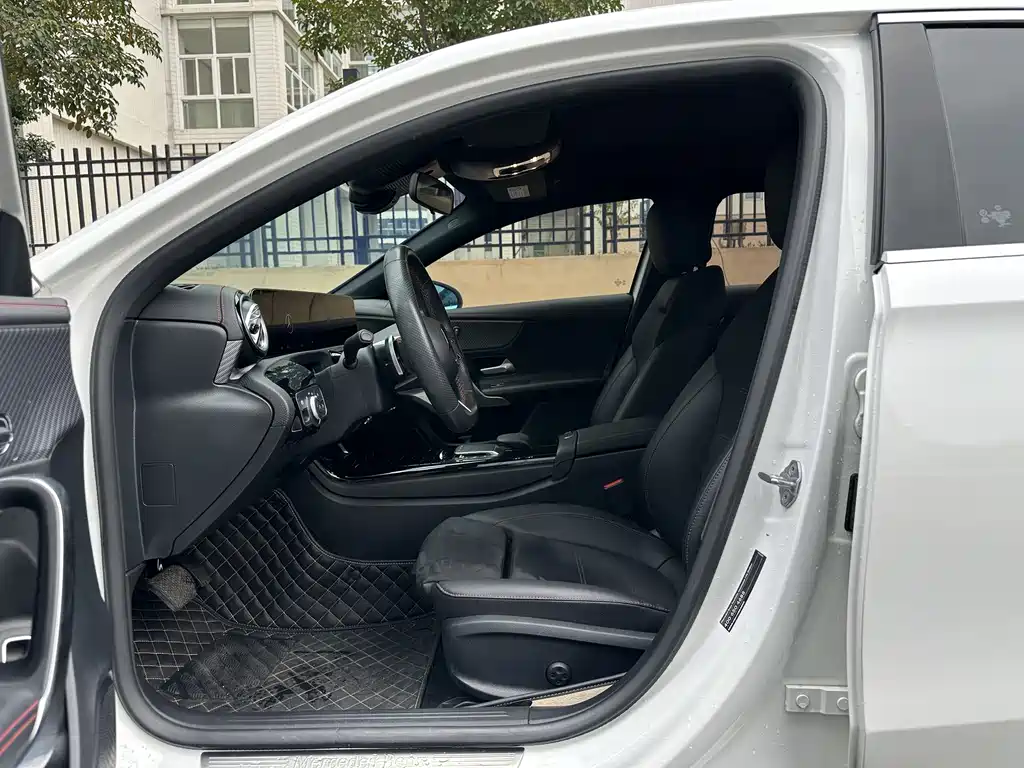 MERCEDES-BENZ A CLASS