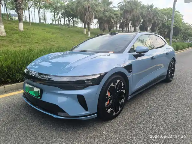 2025 Zeekr 007