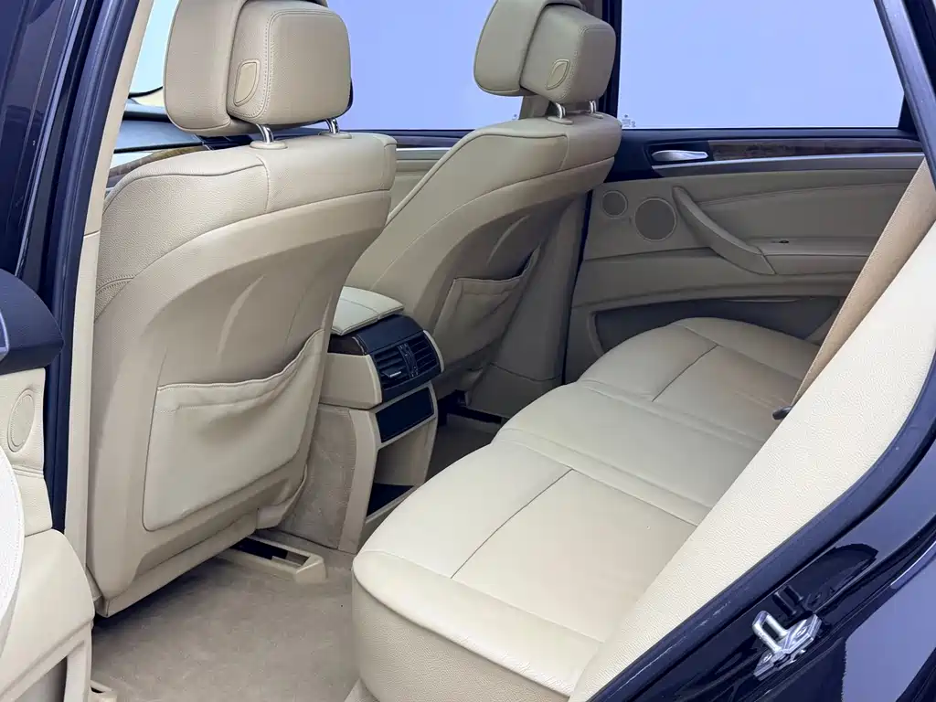 BMW X5 (Import) — миниатюра 6