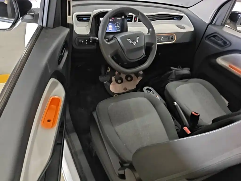 Wuling MINIEV — миниатюра 16