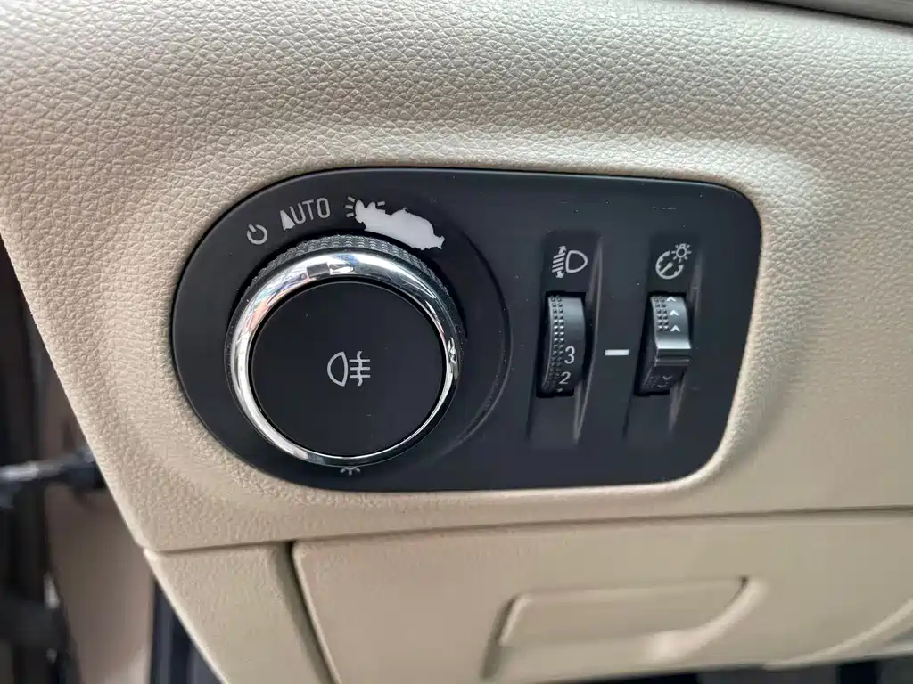 Buick Verano — миниатюра 23