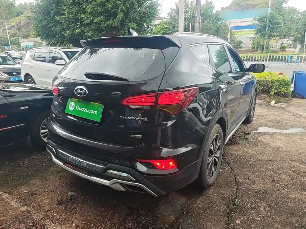 Hyundai Santa Fe — миниатюра 7