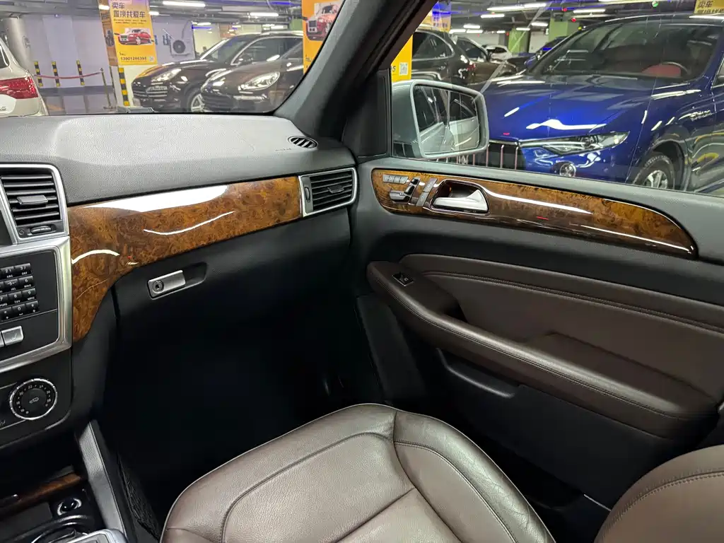 Mercedes-Benz M-Class — миниатюра 30