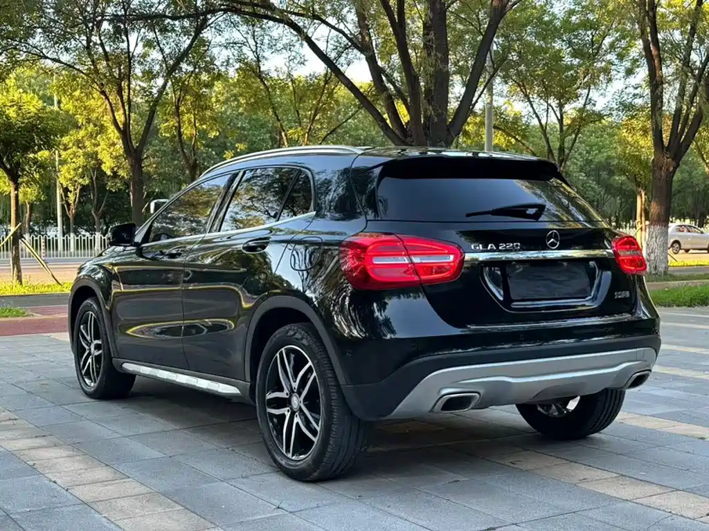 Mercedes-Benz GLA — миниатюра 5