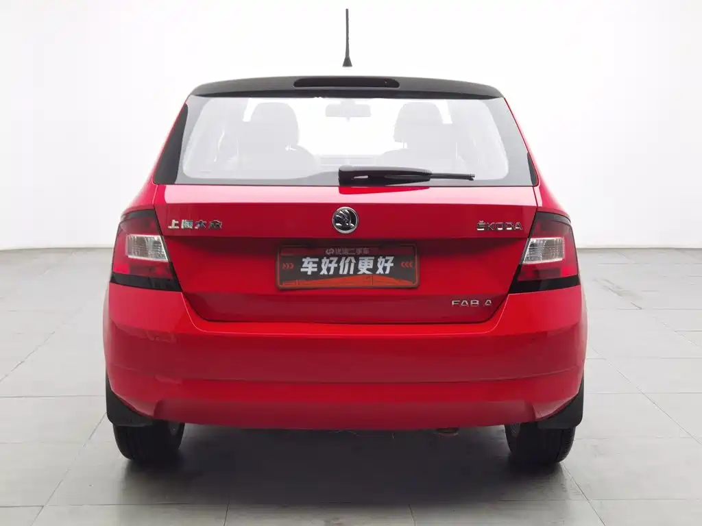 Skoda Fabia 2015 1.4L AT