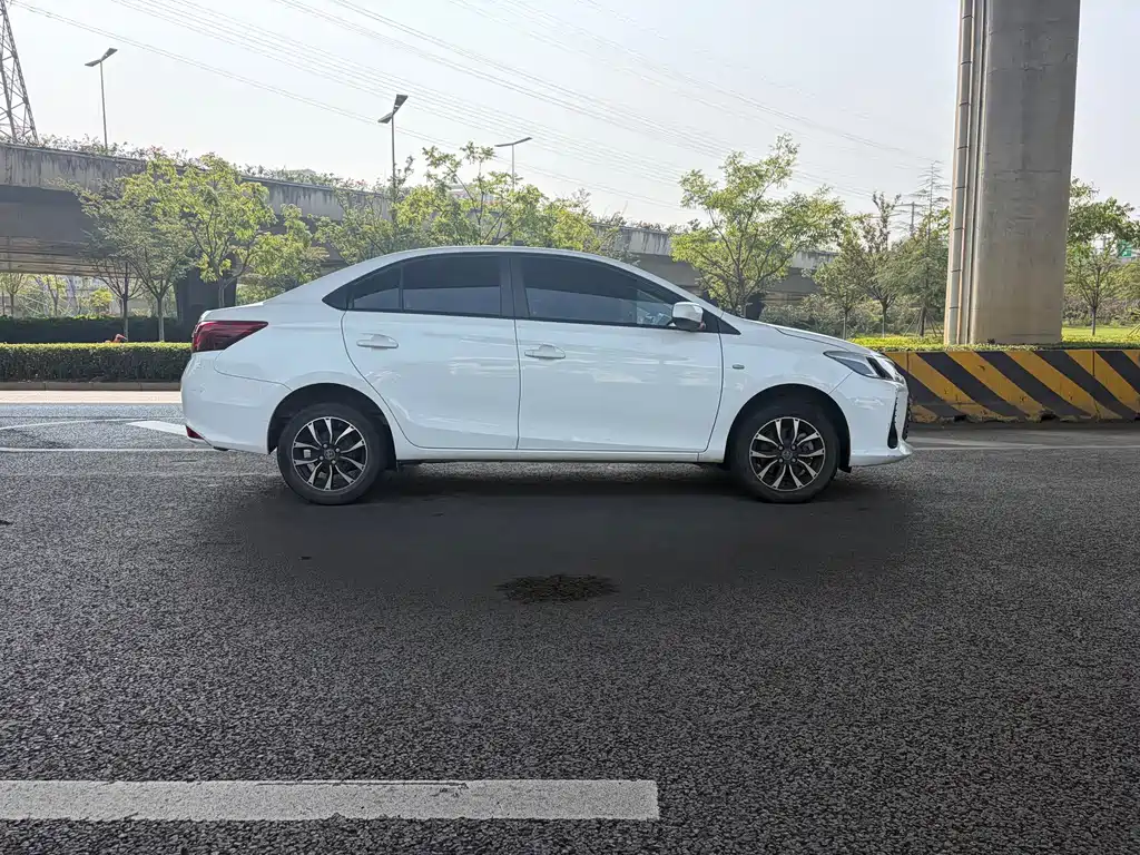 Toyota Vios — миниатюра 3