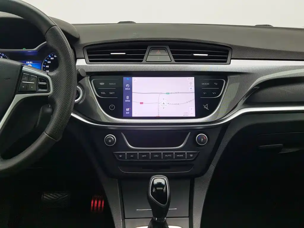 Geely Emgrand — миниатюра 12