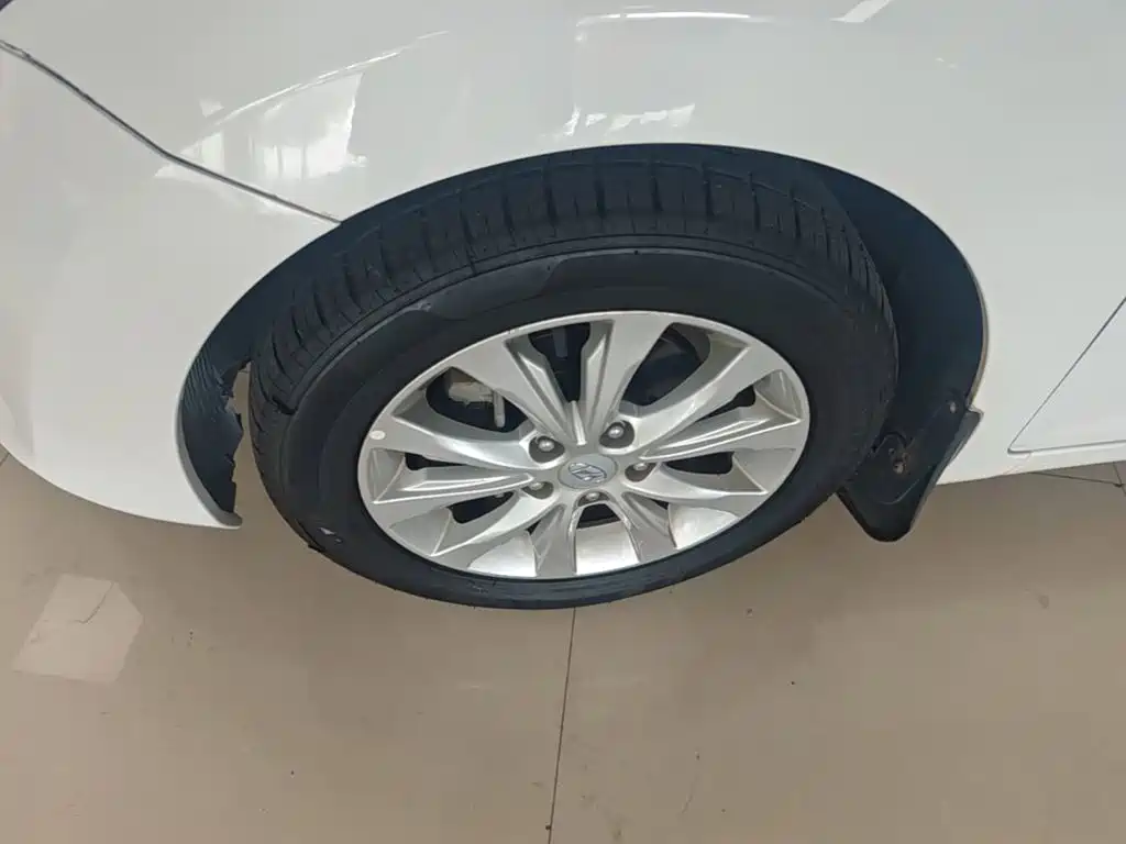 Hyundai Elantra Langdong — миниатюра 23