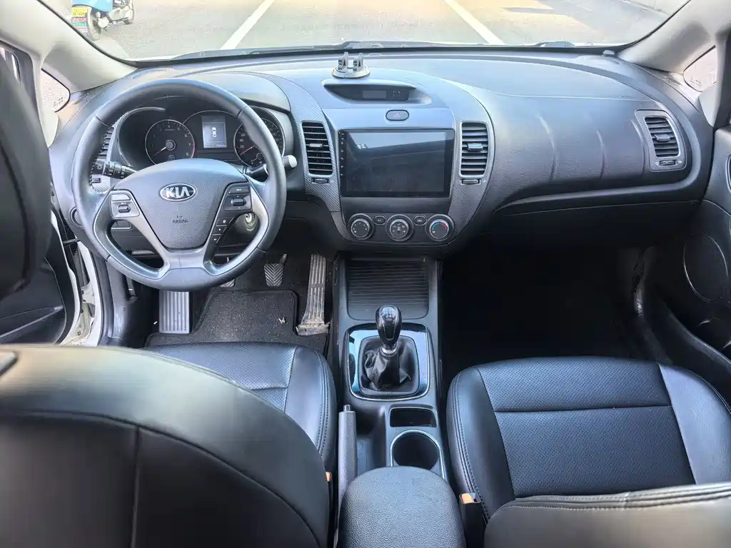 Kia K3 — миниатюра 11
