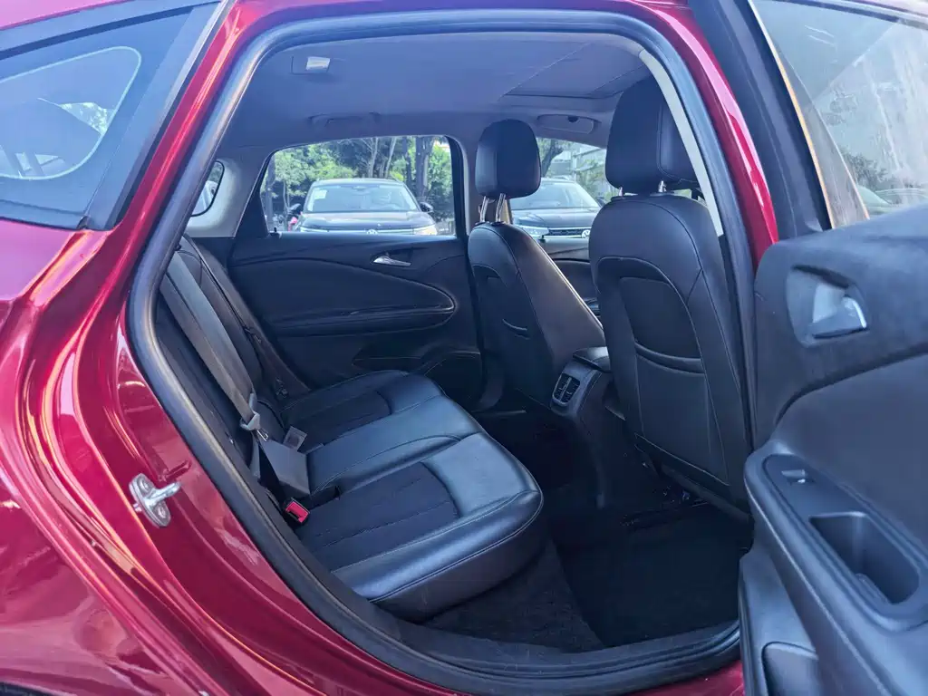 Buick Verano — миниатюра 12
