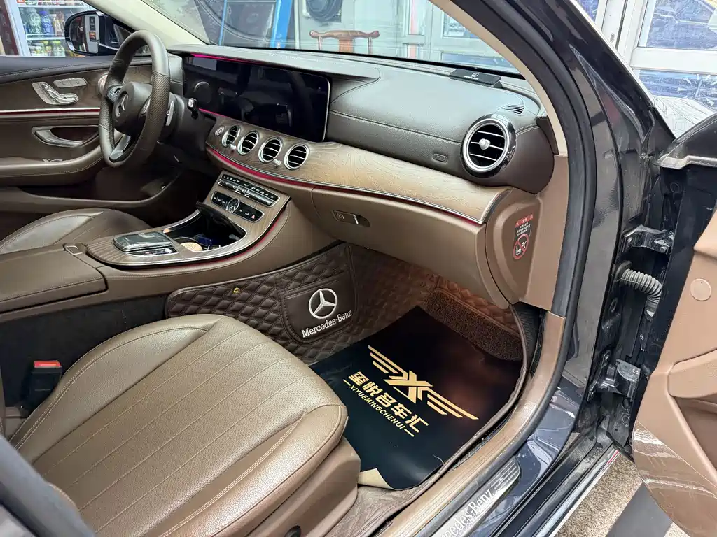Mercedes-Benz E-Class — миниатюра 15