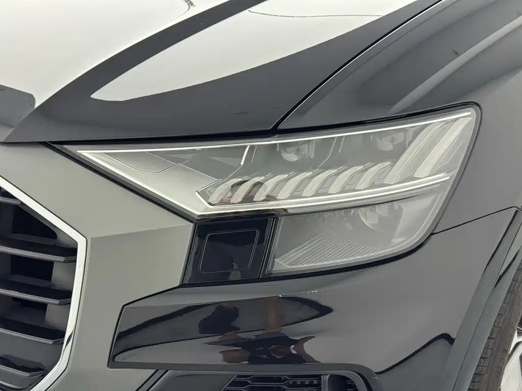 Audi Q8 — миниатюра 10