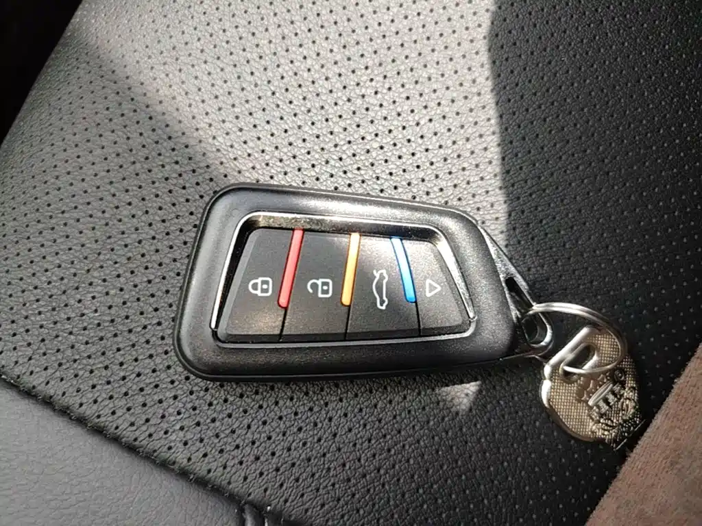 Nissan Terra — миниатюра 9