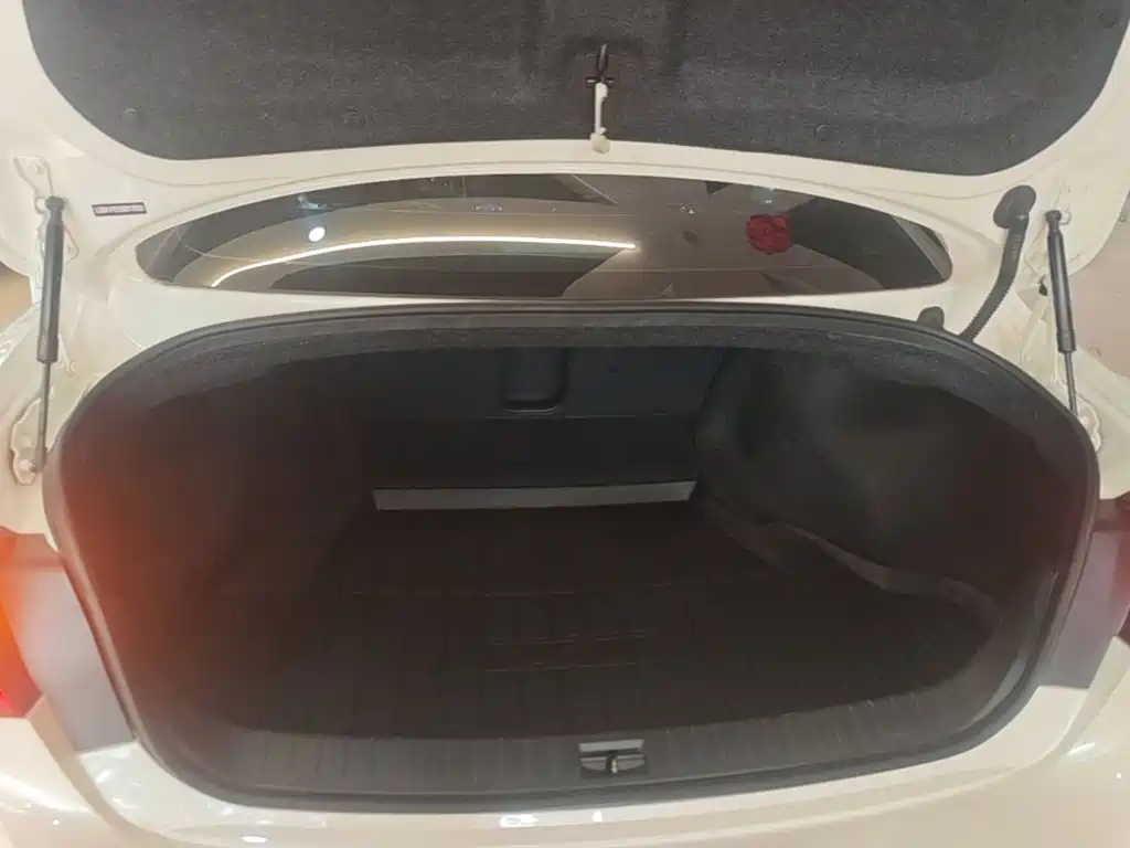 Infiniti Q50L — миниатюра 19
