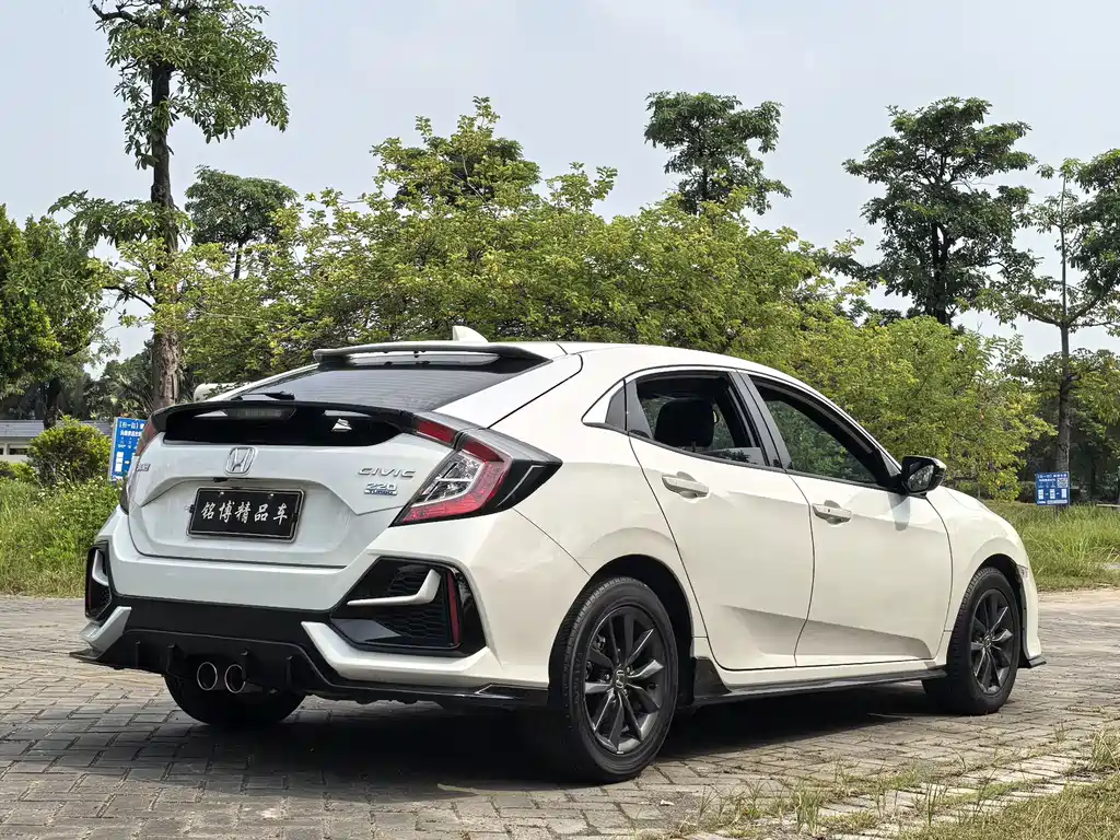 Honda Civic — миниатюра 7