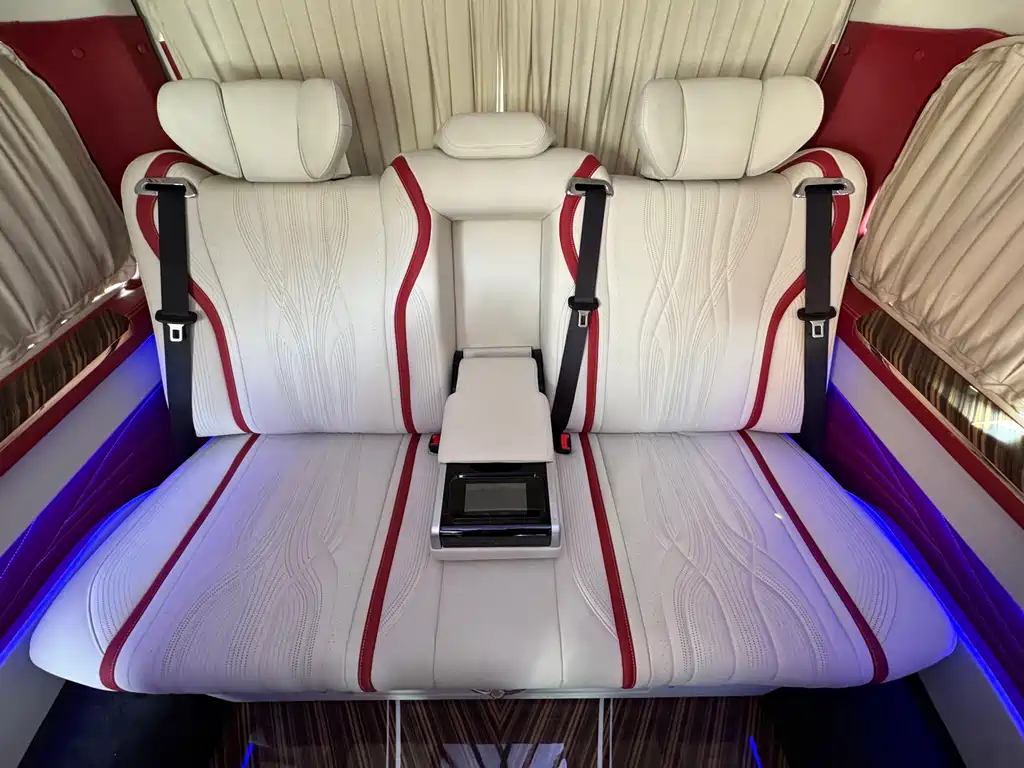 Toyota HiAce — фотографии объявления, Фото 18