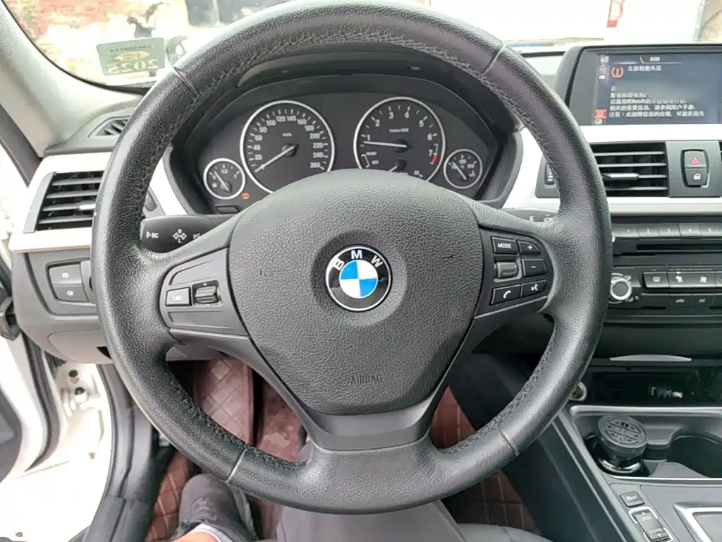 BMW 3 Series — миниатюра 11