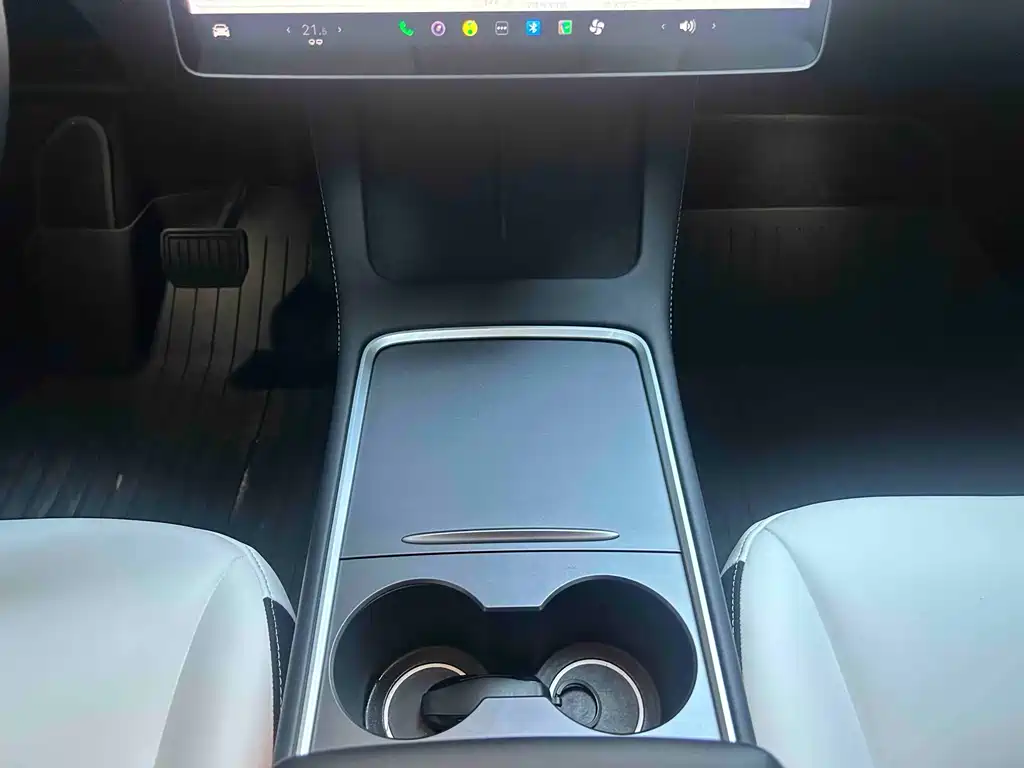 Tesla Model Y 2021 3D7