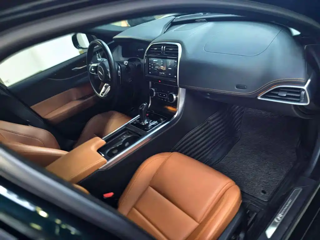 Jaguar XEL — миниатюра 11