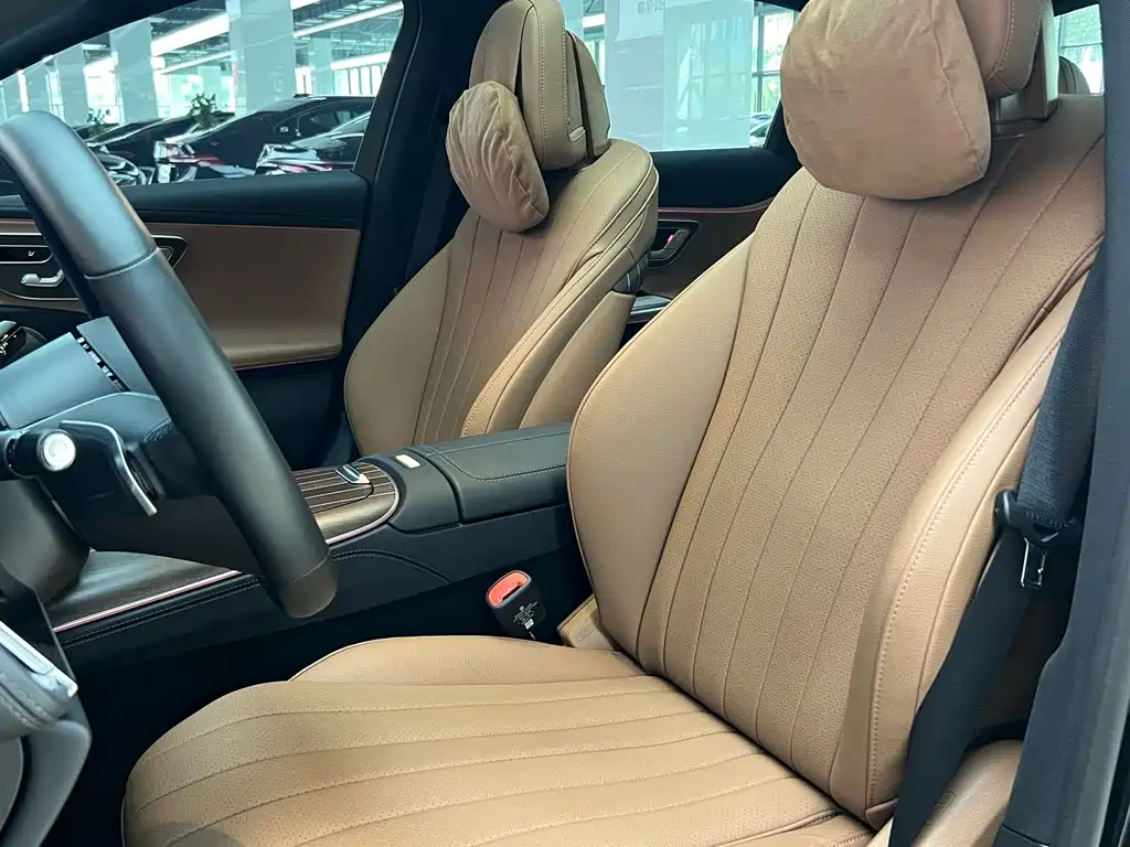 Mercedes-Benz E-Class — миниатюра 9