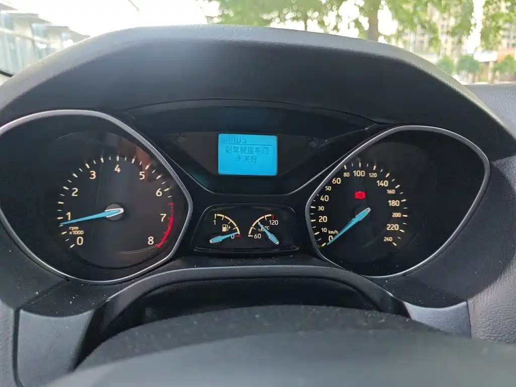 Ford Focus — миниатюра 14