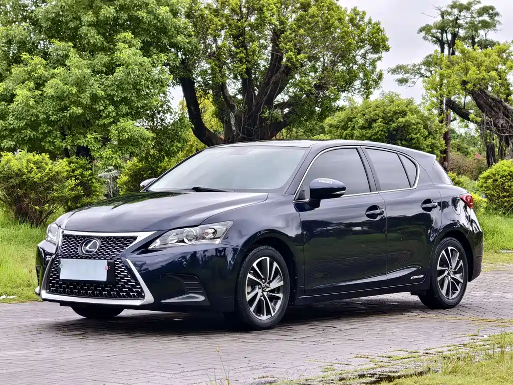 Lexus CT