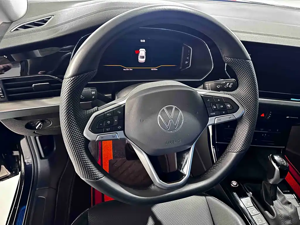 Volkswagen Passat 2025 330TSI Elite