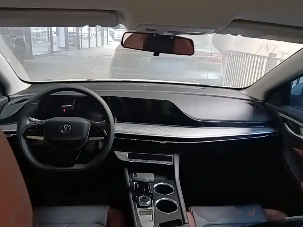 Changan Eado — миниатюра 10