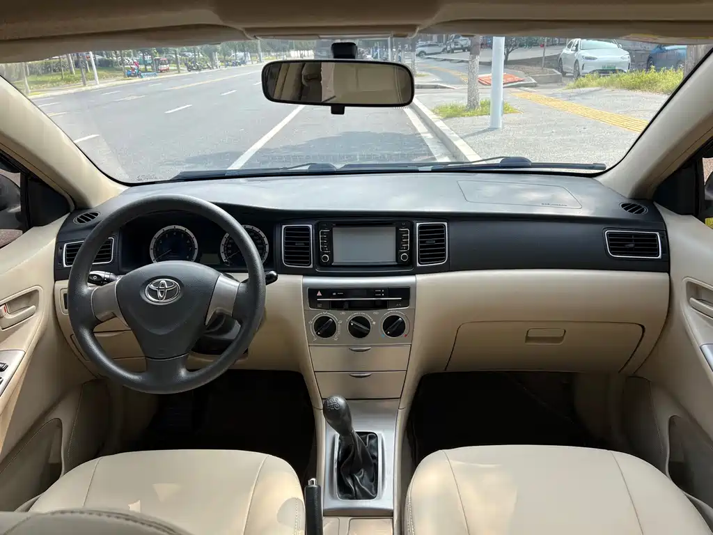 Toyota Corolla — миниатюра 4
