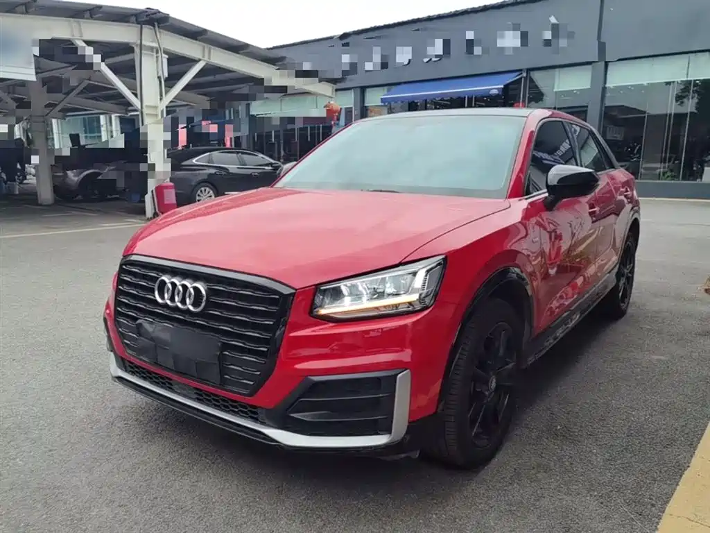Audi Q2L 2019