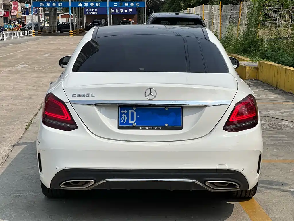 Mercedes-Benz C-Class — миниатюра 4