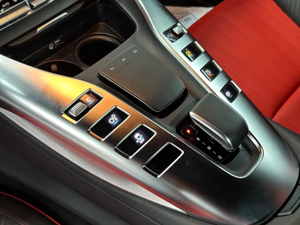 MERCEDES-BENZ AMG GT