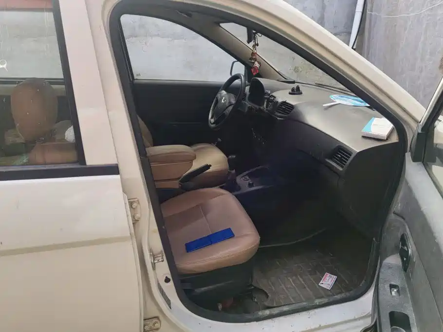 Wuling Hongguang — миниатюра 8