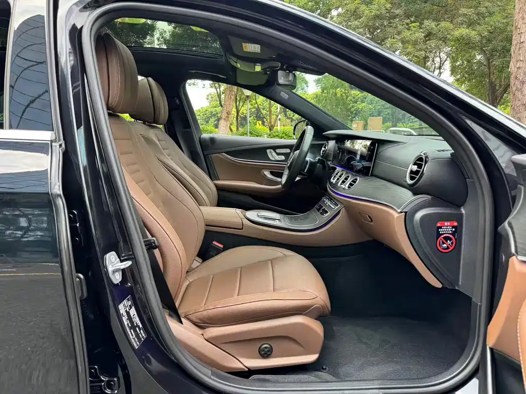 Mercedes-Benz E-Class — миниатюра 7