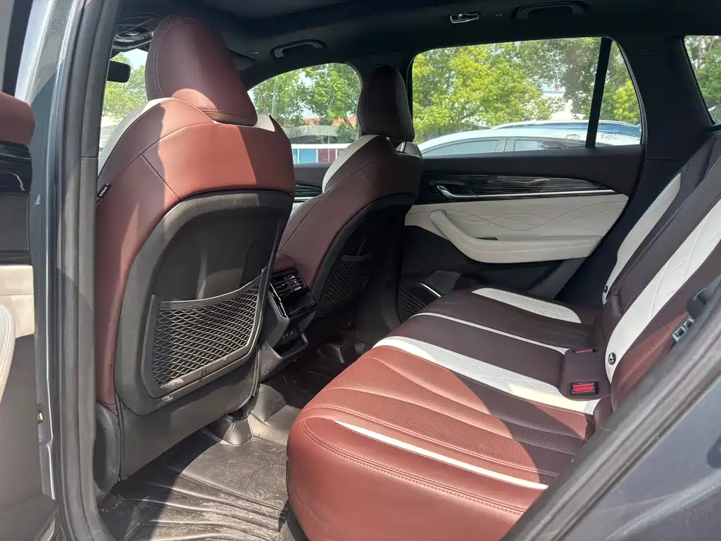 Geely Xingyue L — миниатюра 8