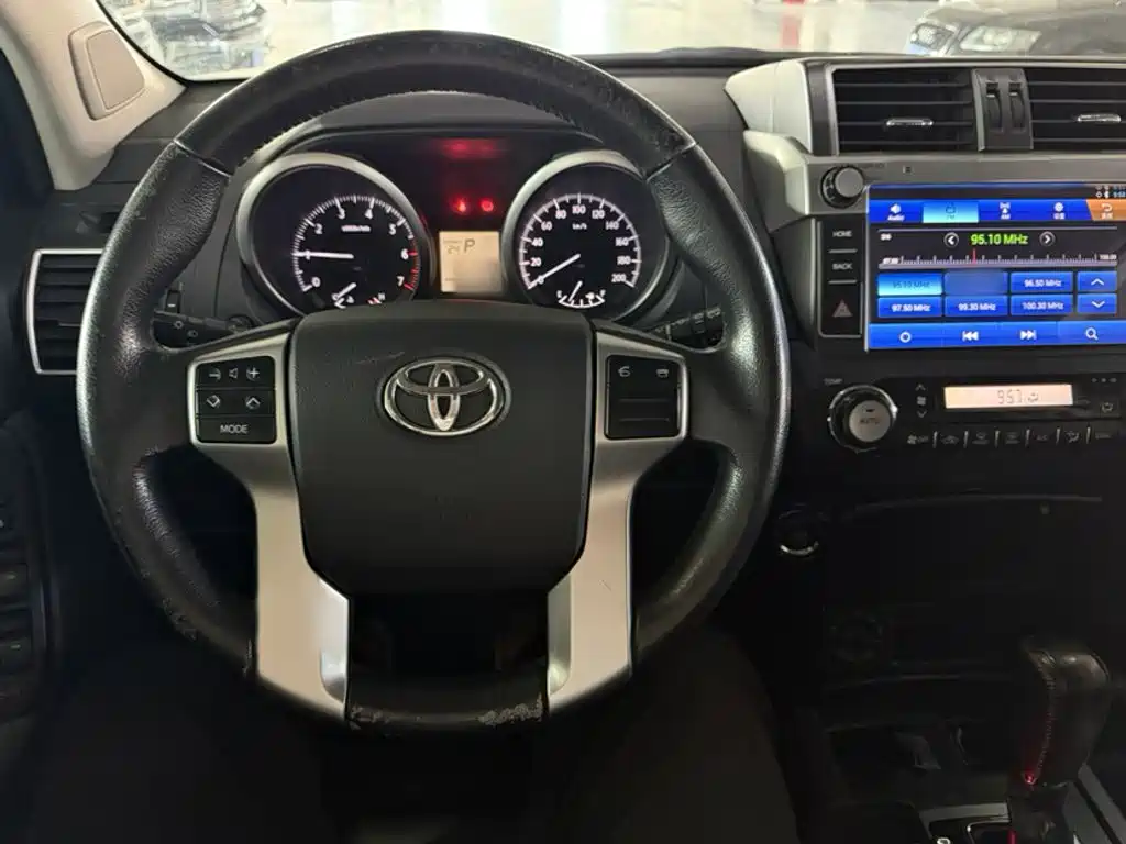Toyota Prado — миниатюра 11
