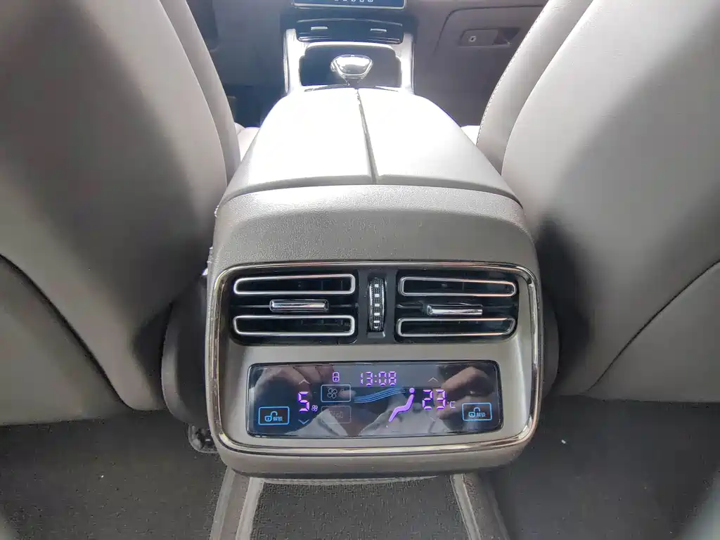 BYD Han — миниатюра 20