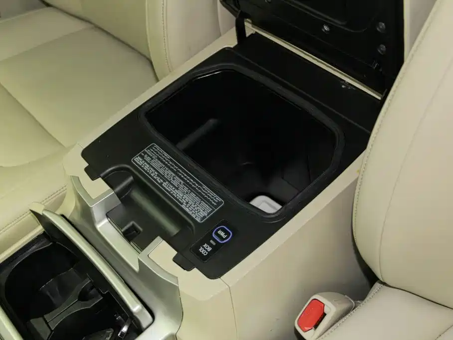 Toyota Land Cruiser — миниатюра 17