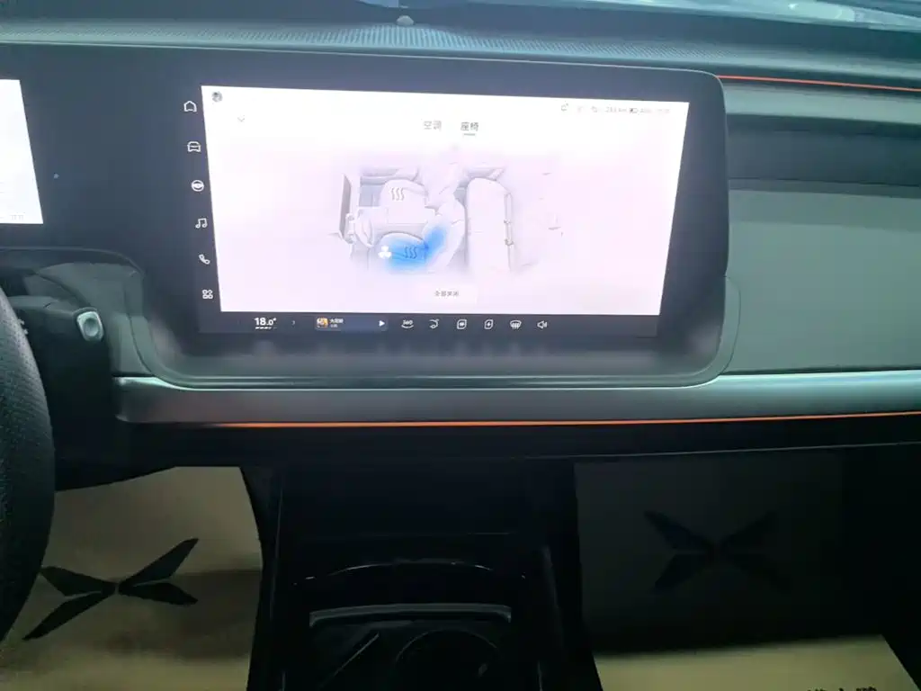 XPeng P7 — миниатюра 13