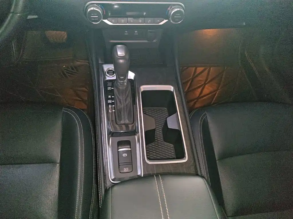 Nissan Teana — миниатюра 14