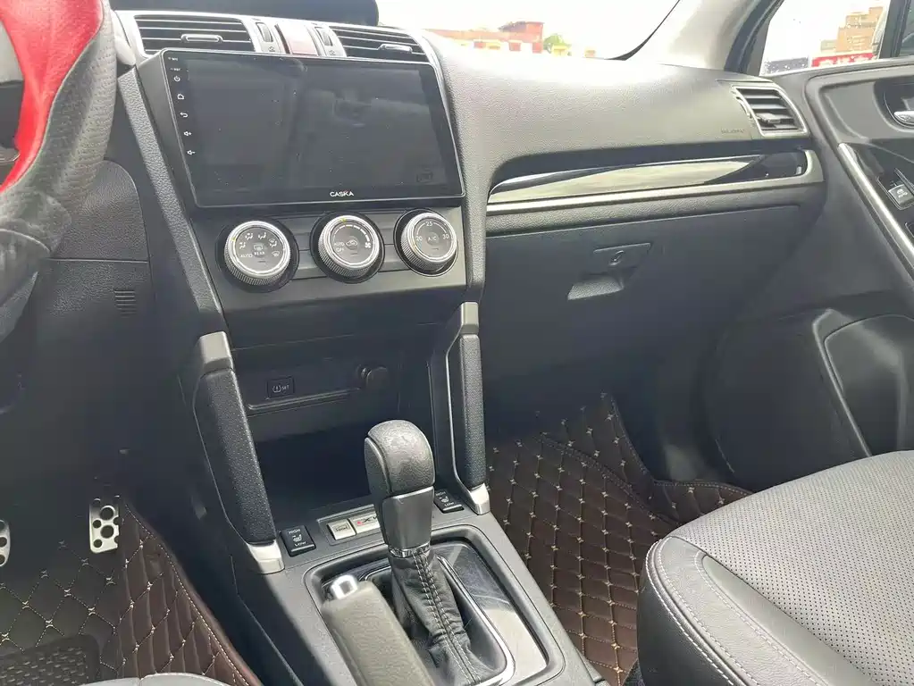 Subaru Forester — миниатюра 10