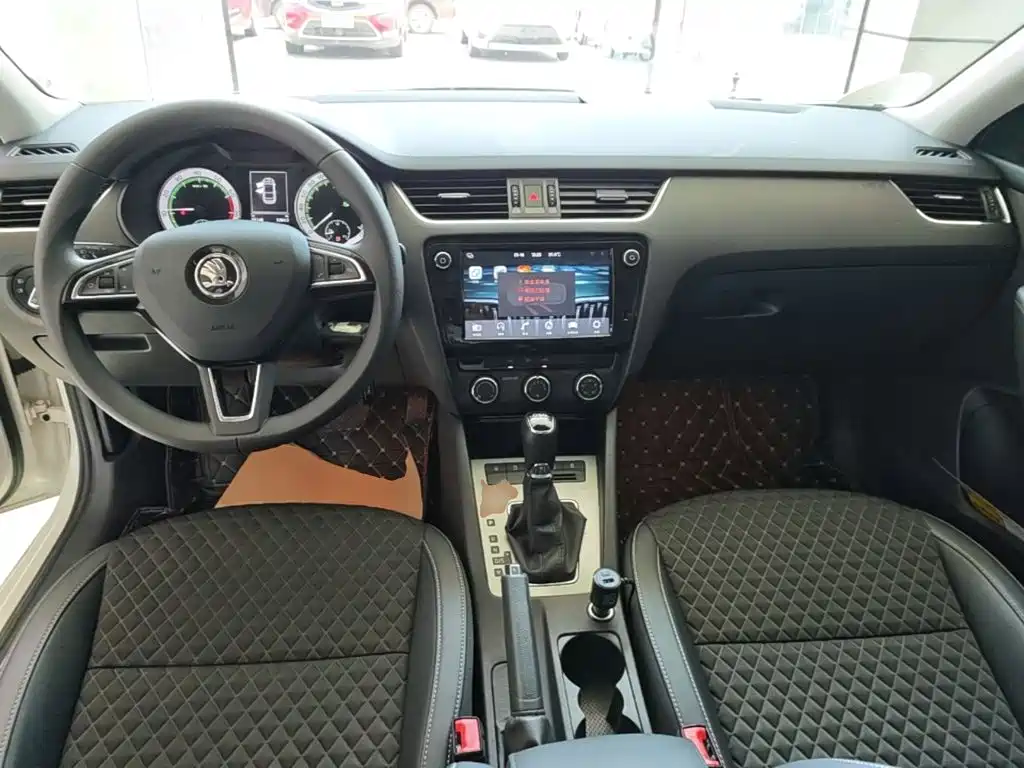 Skoda Octavia — миниатюра 10