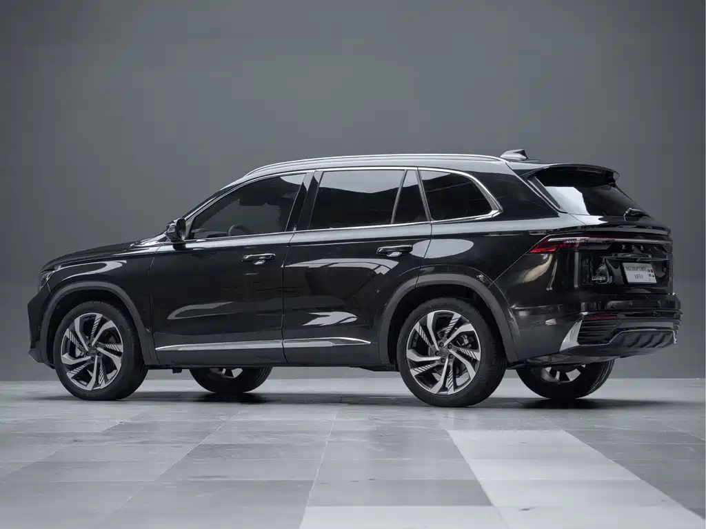 Geely Xingyue L — миниатюра 7