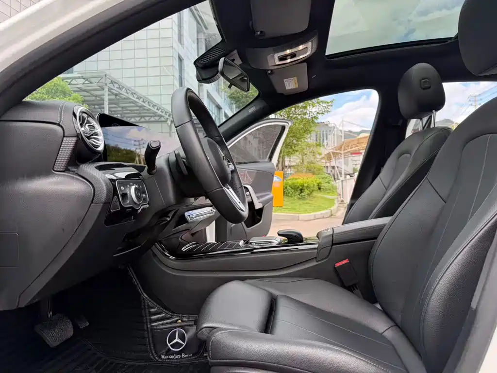 Mercedes-Benz A-Class — миниатюра 6